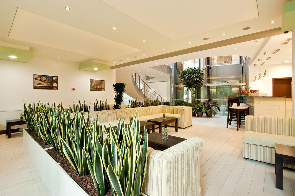Earth & People & - Free Parking & Swimming Pool Hotel Sofia