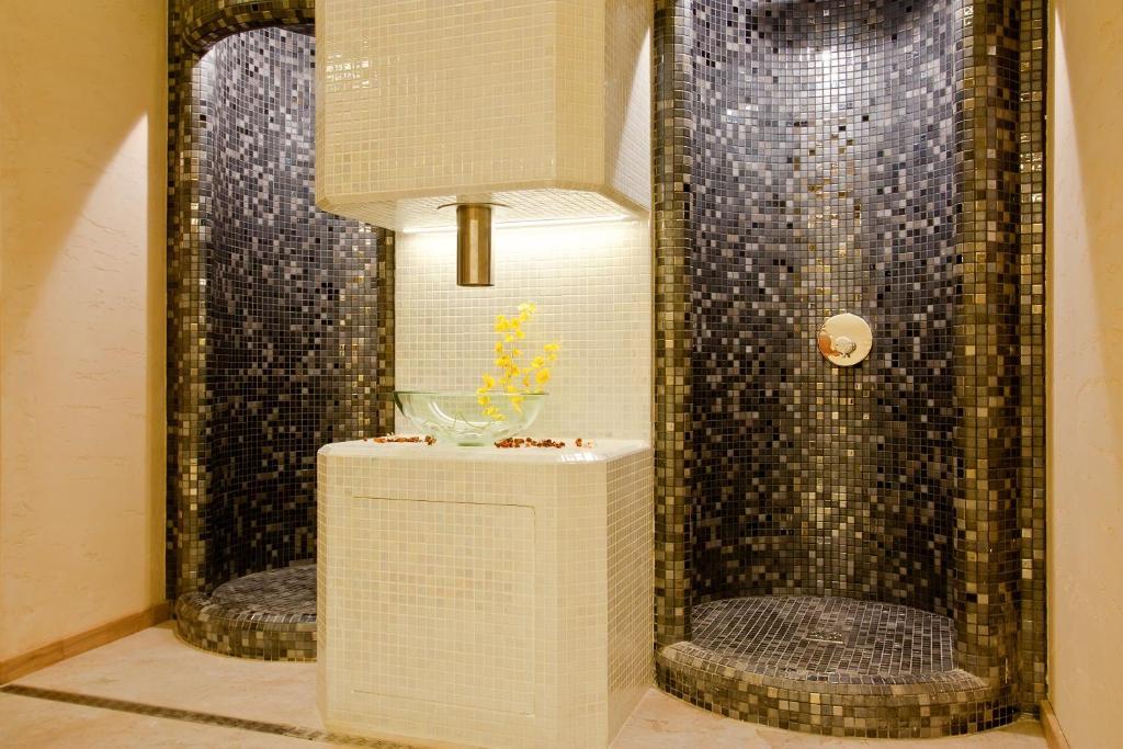 Earth & People & - Free Parking & Swimming Pool Hotel Sofia